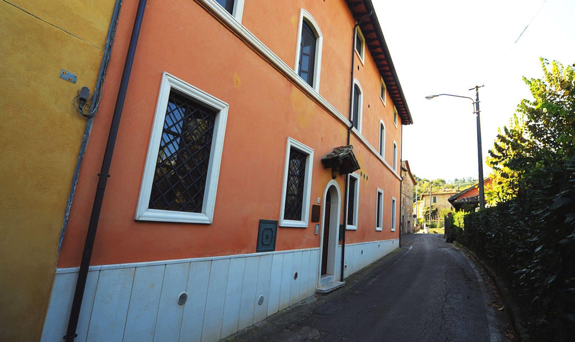 Residenze L'uncinaia Holiday House *